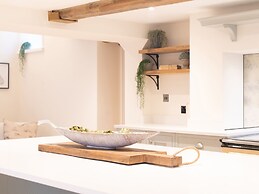 Stag Cottage