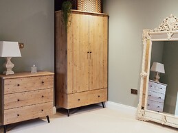 Stag Cottage