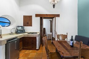Casa Antigua by Domi Housing