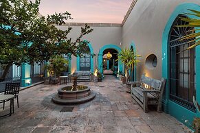 Casa Antigua by Domi Housing