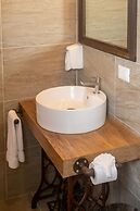 Barbaras Boutique Hostel