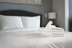Yorkville Modern 1 Bedroom Suite Toronto