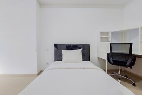 Best Homey And Nice Studio At Pacific Garden Apartment