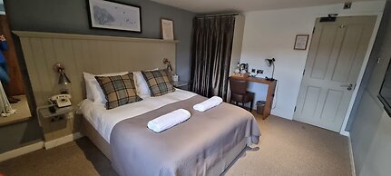 The Ragged Cot