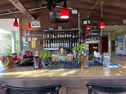 Red Flamboyan Guesthouse
