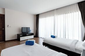 East Villa 4