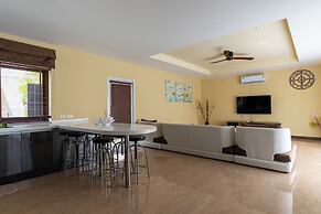 East Villa 4