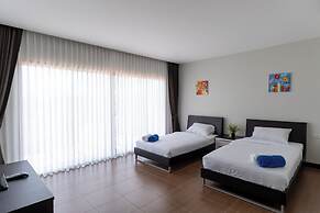 East Villa 4
