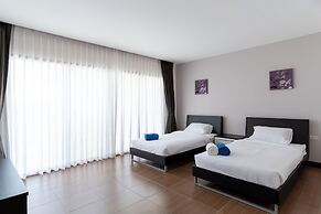 East Villa 4