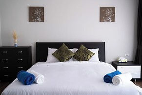 East Villa 4
