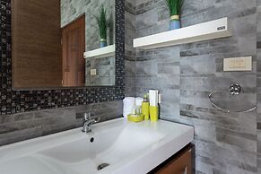 East Villa 4