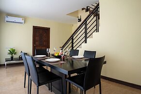 East Villa 4