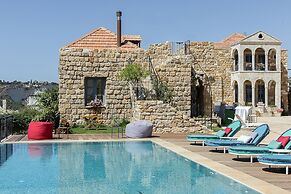 Arnaoon Village