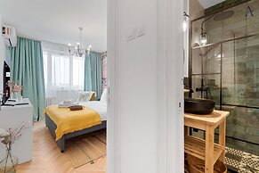 1BDR Apartment Perla Sky