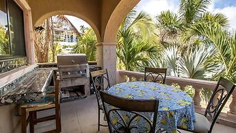 Easy access to South Palmilla beach