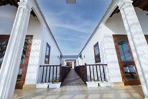 The Poplar Resort