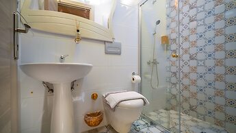 Lamur Otel