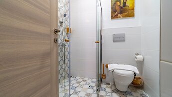 Lamur Otel