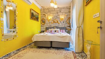 Lamur Otel