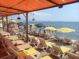 Paradise Hotel