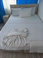 Paradise Hotel
