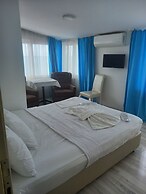 Paradise Hotel