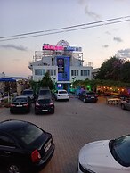 Paradise Hotel