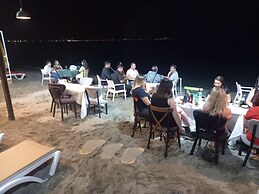 Paradise Hotel