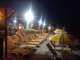 Paradise Hotel