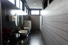 Lux Boutique Hotel