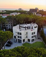 The Honeycomb Boutique Hotel