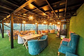 Mudras Grove Resort