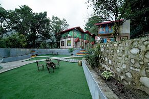 Mudras Grove Resort