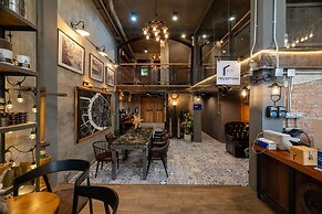 House of Machine Boutique Hotel