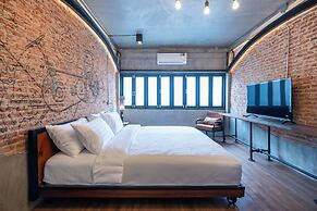 House of Machine Boutique Hotel