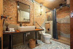 House of Machine Boutique Hotel