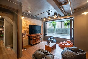 House of Machine Boutique Hotel