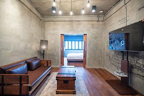 House of Machine Boutique Hotel