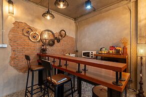House of Machine Boutique Hotel