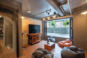 House of Machine Boutique Hotel