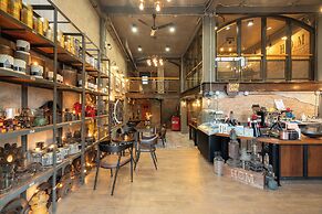House of Machine Boutique Hotel