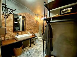 House of Machine Boutique Hotel