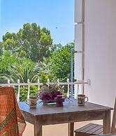 Abelia Hotel