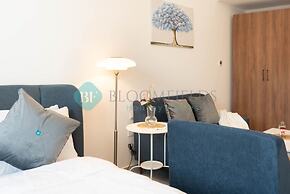 Elegant Studio in Oasis - 209