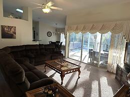 Immaculate Villa in Kissimmee South Facing Pool