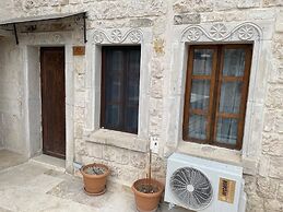 Escape Cave Suites