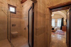 Escape Cave Suites