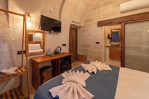 Escape Cave Suites
