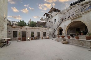 Escape Cave Suites