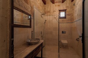Escape Cave Suites